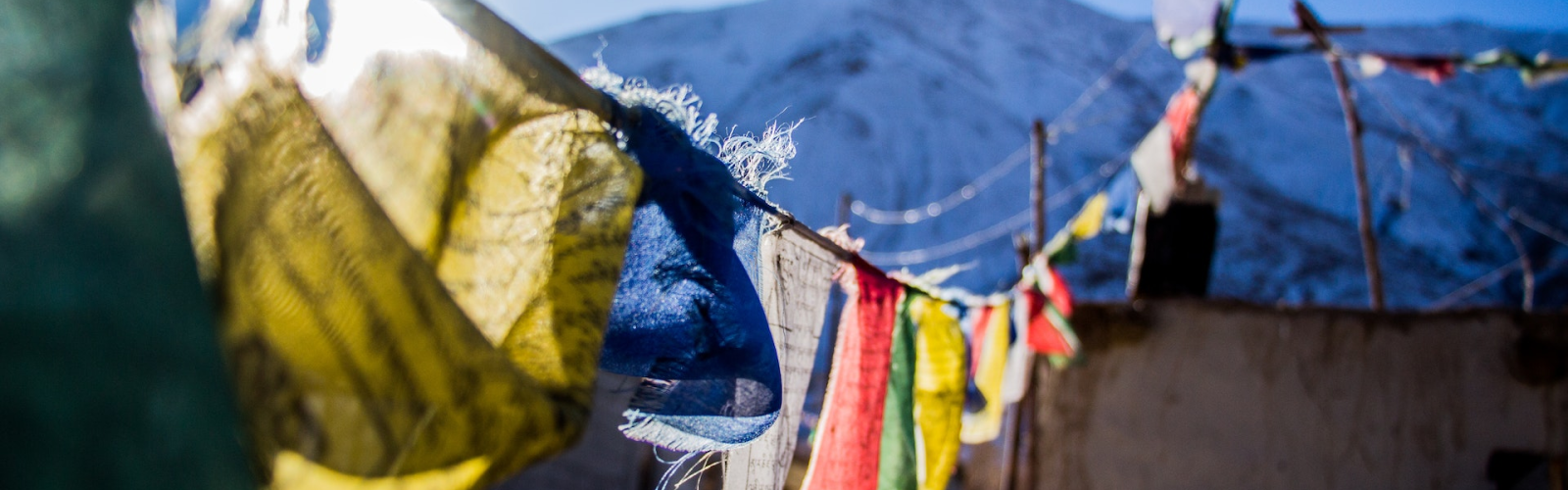 services d'interprétation sur place, services d'interprétation à distance, interprétation en présentiel, interprétation à distance, différence interprétation sur place à distance, comparaison services d'interprétation